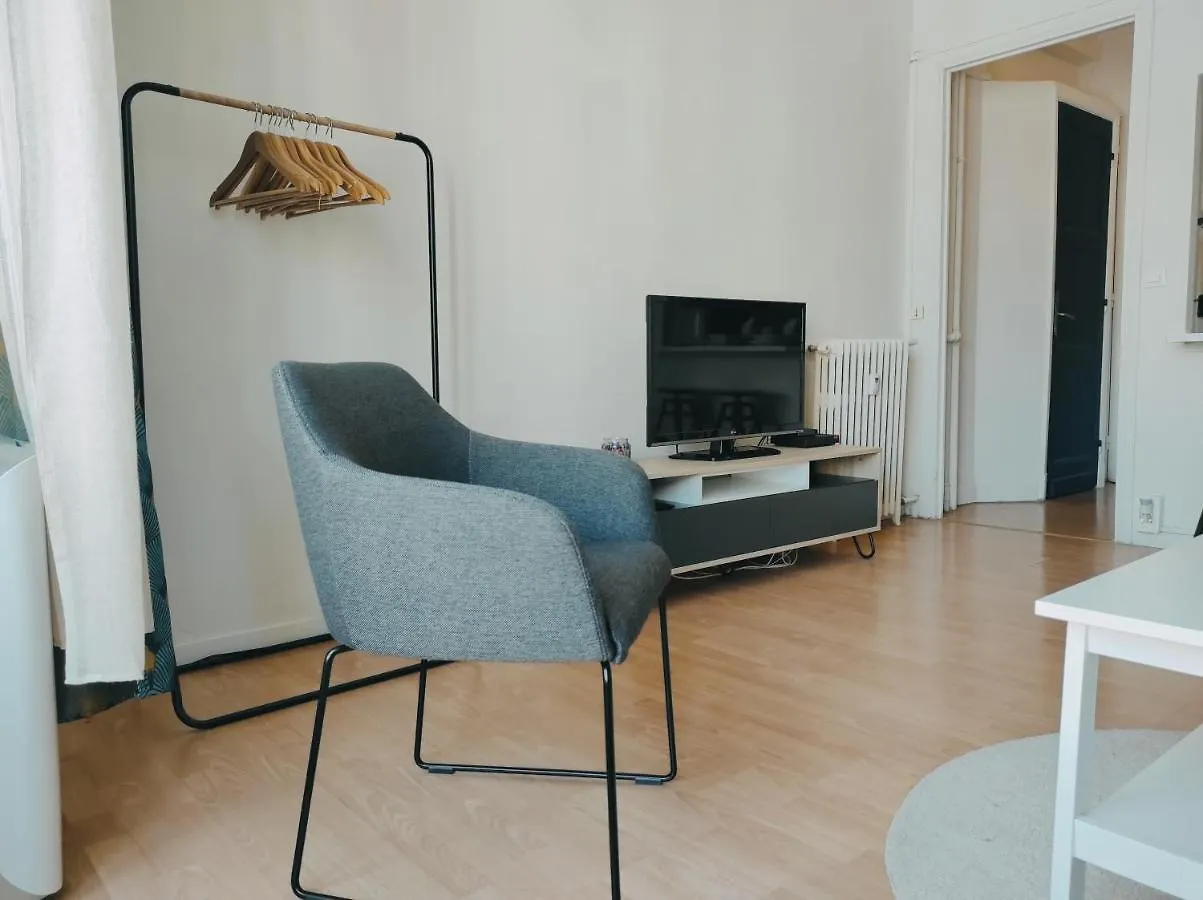 Joli Studio - Promenade Des Anglais - Acces Plage Nicea 0*,  Francja